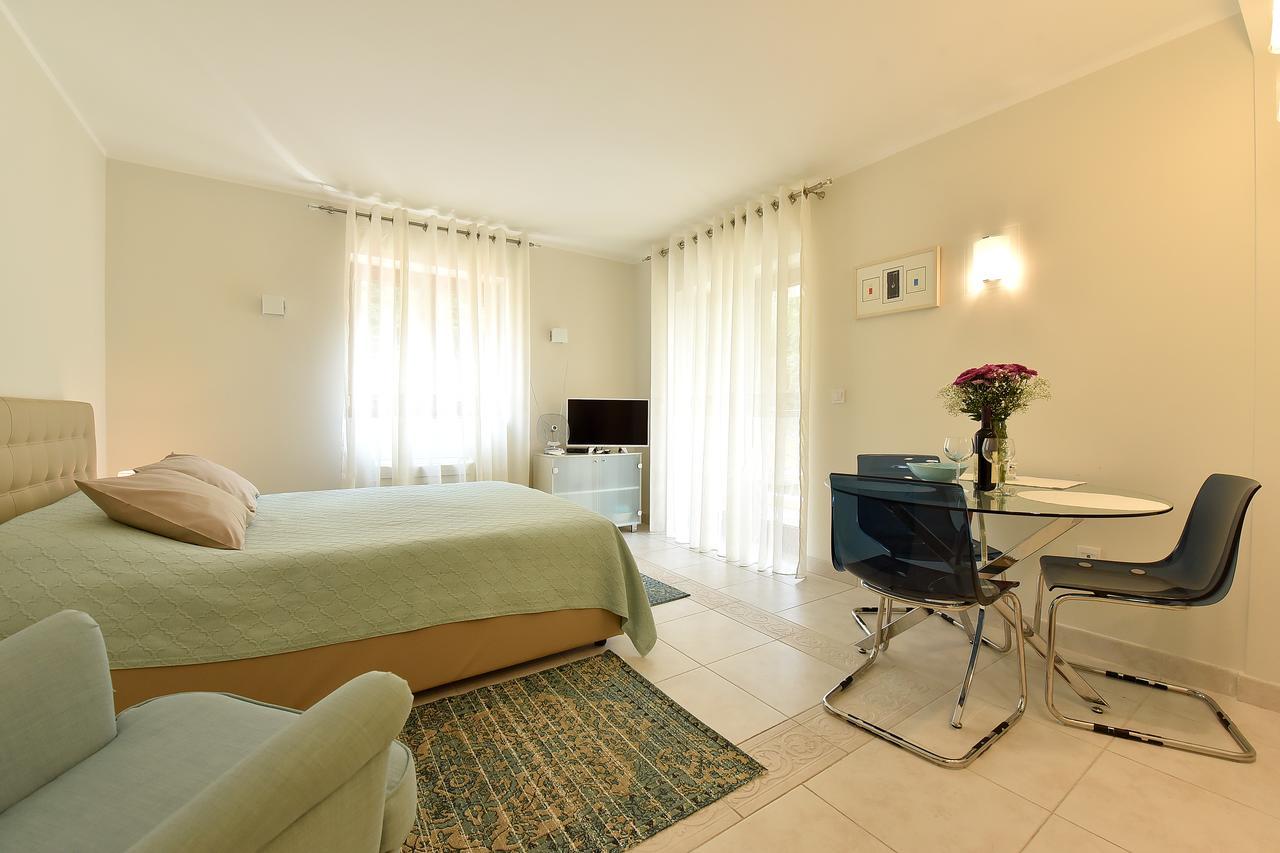 Apartment Maniva Kotor Eksteriør billede