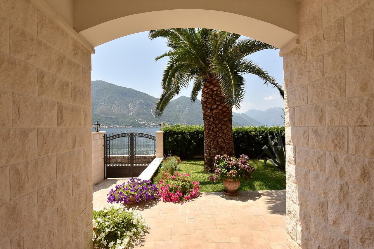 Apartment Maniva Kotor Eksteriør billede
