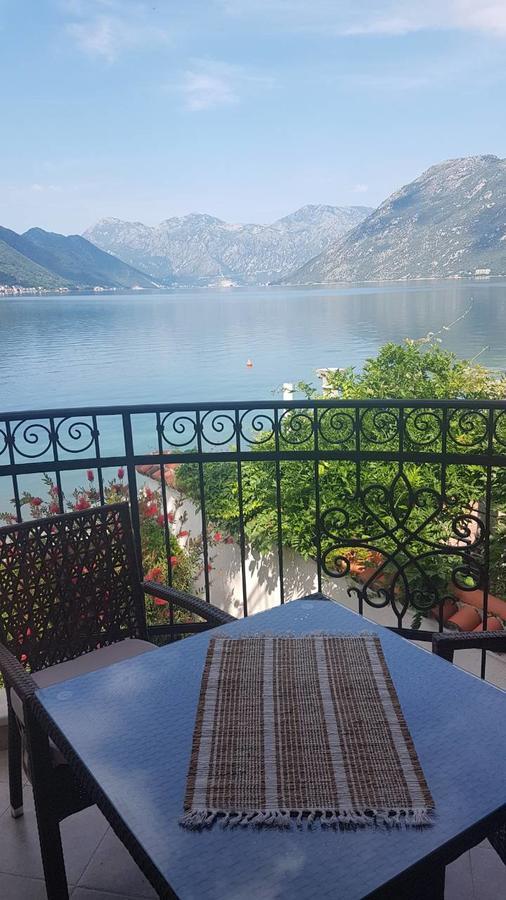 Apartment Maniva Kotor Eksteriør billede